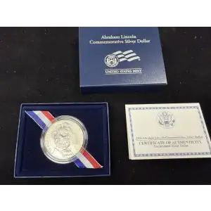2009 P Abraham Lincoln Bicentennial Uncirculated Silver Dollar - Box & COA